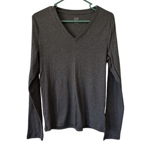 3/$20 GAP Gray V-Neck Long Sleeve Shirt